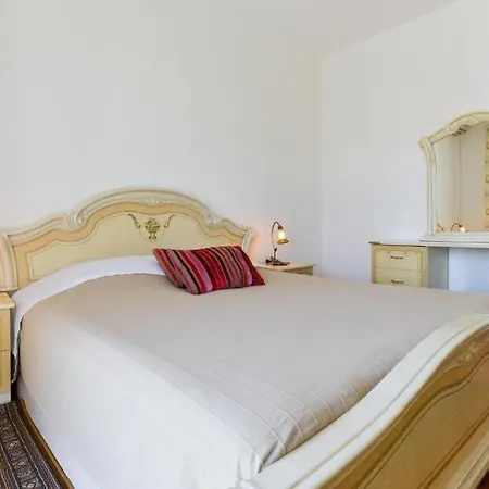 With A Parking Space - Diklo, - 22555 Задар